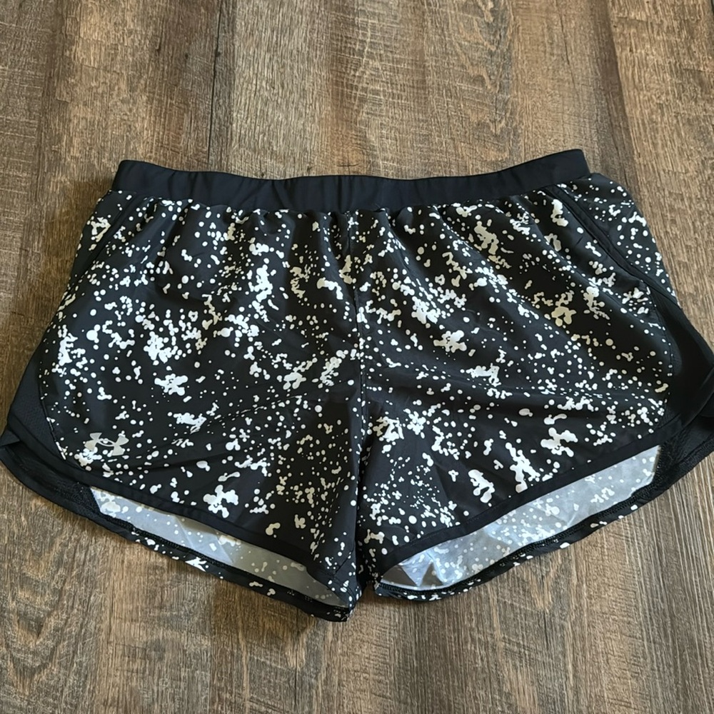 Black and white Under Armour shorts. Smoke free, pet friendly home.